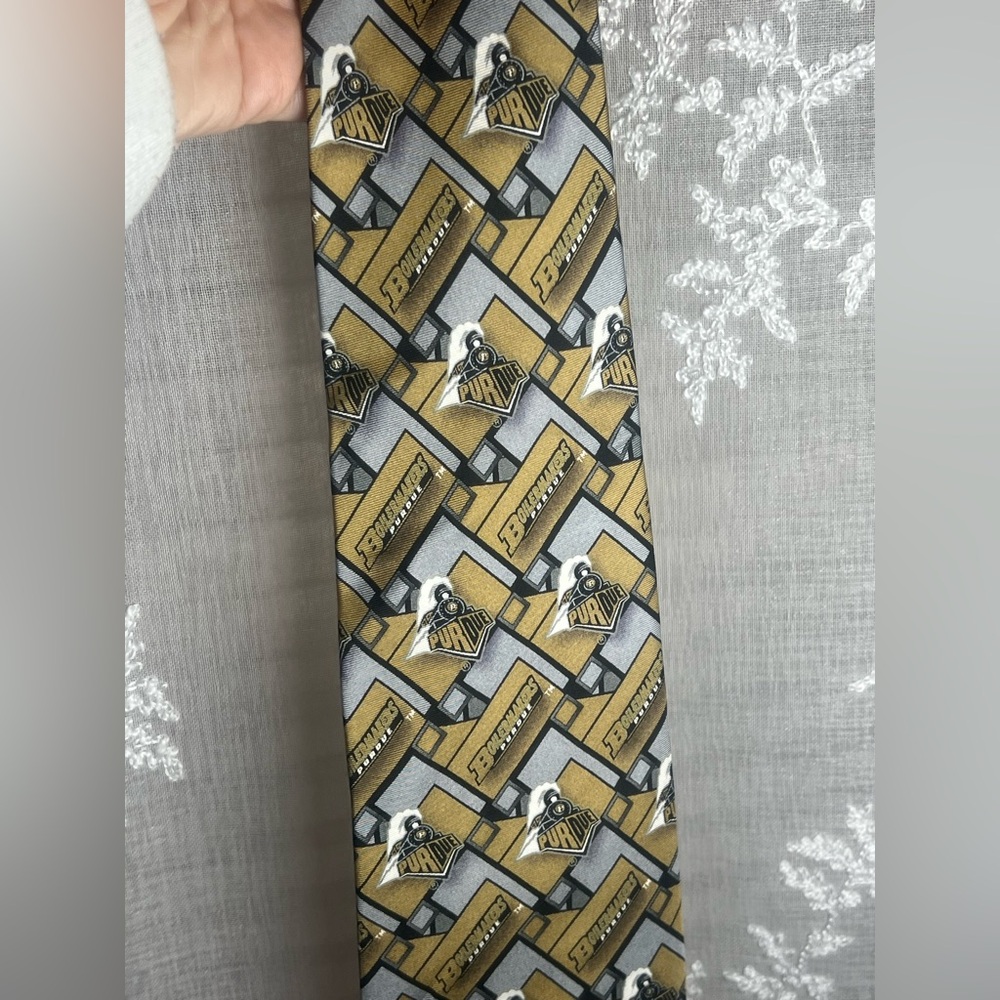 Purdue Boilermakers Silk Tie | Gold & Black | Eagle Neckwear